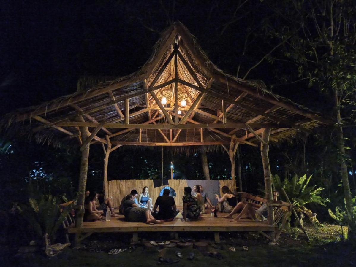 Peaceland Hostel Панглао Екстериор снимка